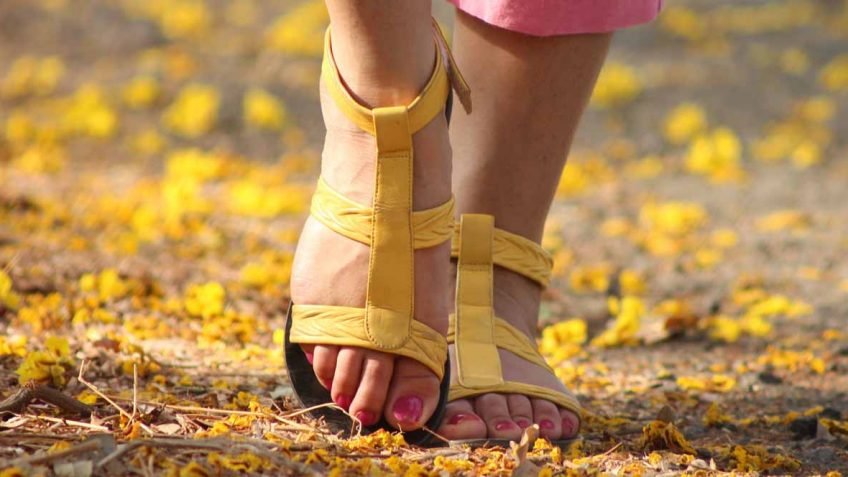  Uputstvo za Scholl sprej protiv znojenja nogu