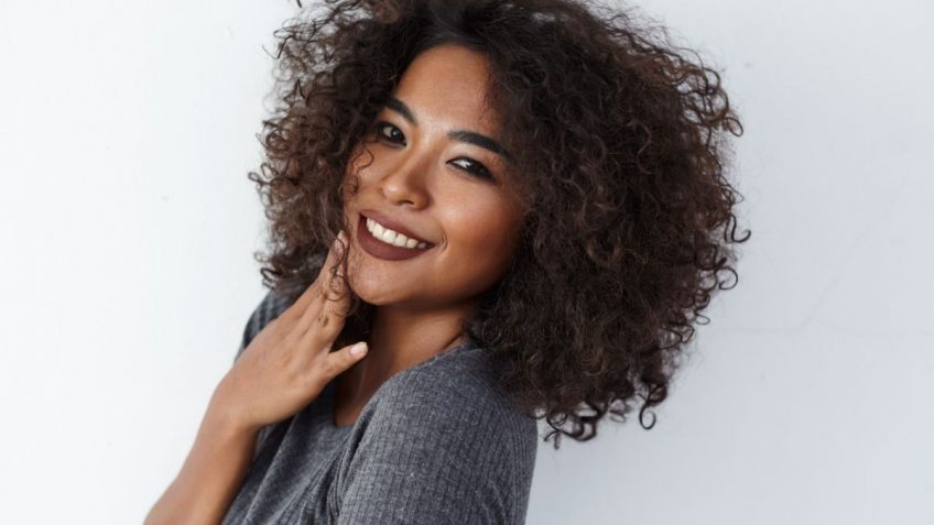  Savršene lokne uz Syoss Curls & Waves šampon za kosu