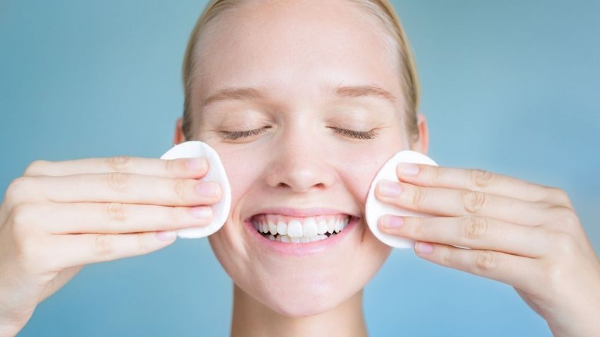  Najbolji losion za lice za čišćenje lica – vodič