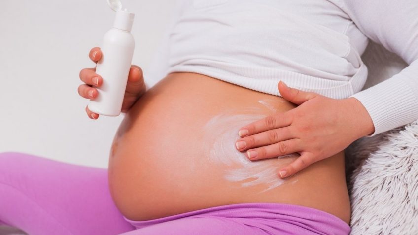  Kreme protiv strija u trudnoći:6 najboljih koje pomažu!