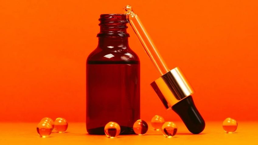 Eucerin Hyaluron Filler serum za lice sa vitaminom C